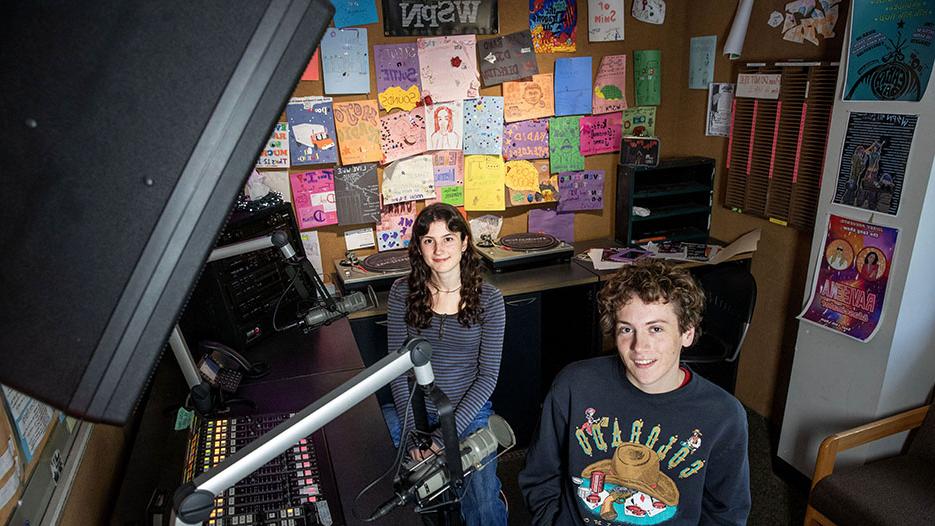 Eli Smith ’25, an international affairs and French double major from Greene, Maine, and Sara Powers ’25, a computer science major with a geoscience minor from Worcester, Massachusetts, are general managers of WSPN, Skidmore's beloved collge radio station. 